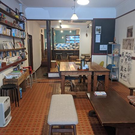 Guesthouse Tomaru Такаяма Экстерьер фото