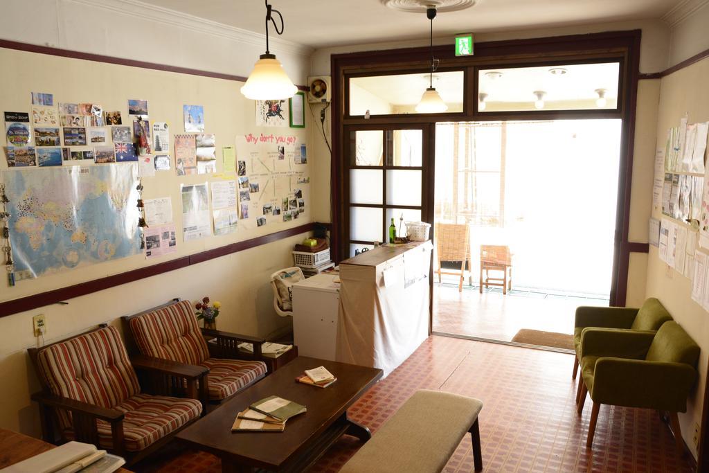 Guesthouse Tomaru Такаяма Экстерьер фото